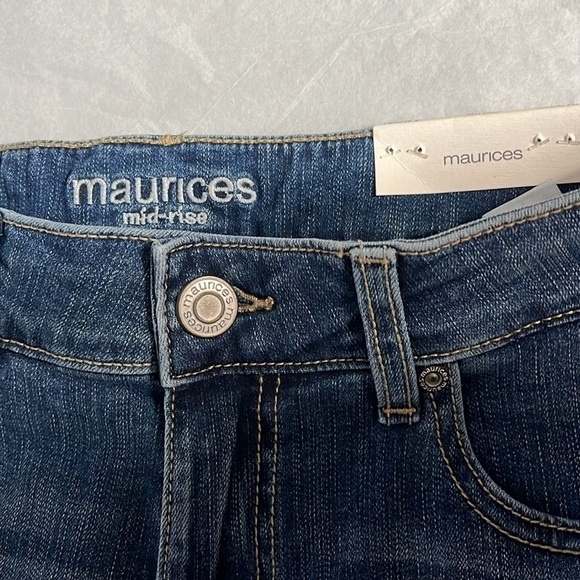 Maurices jeans slim boot size 28 waist (2) - Picture 4 of 7